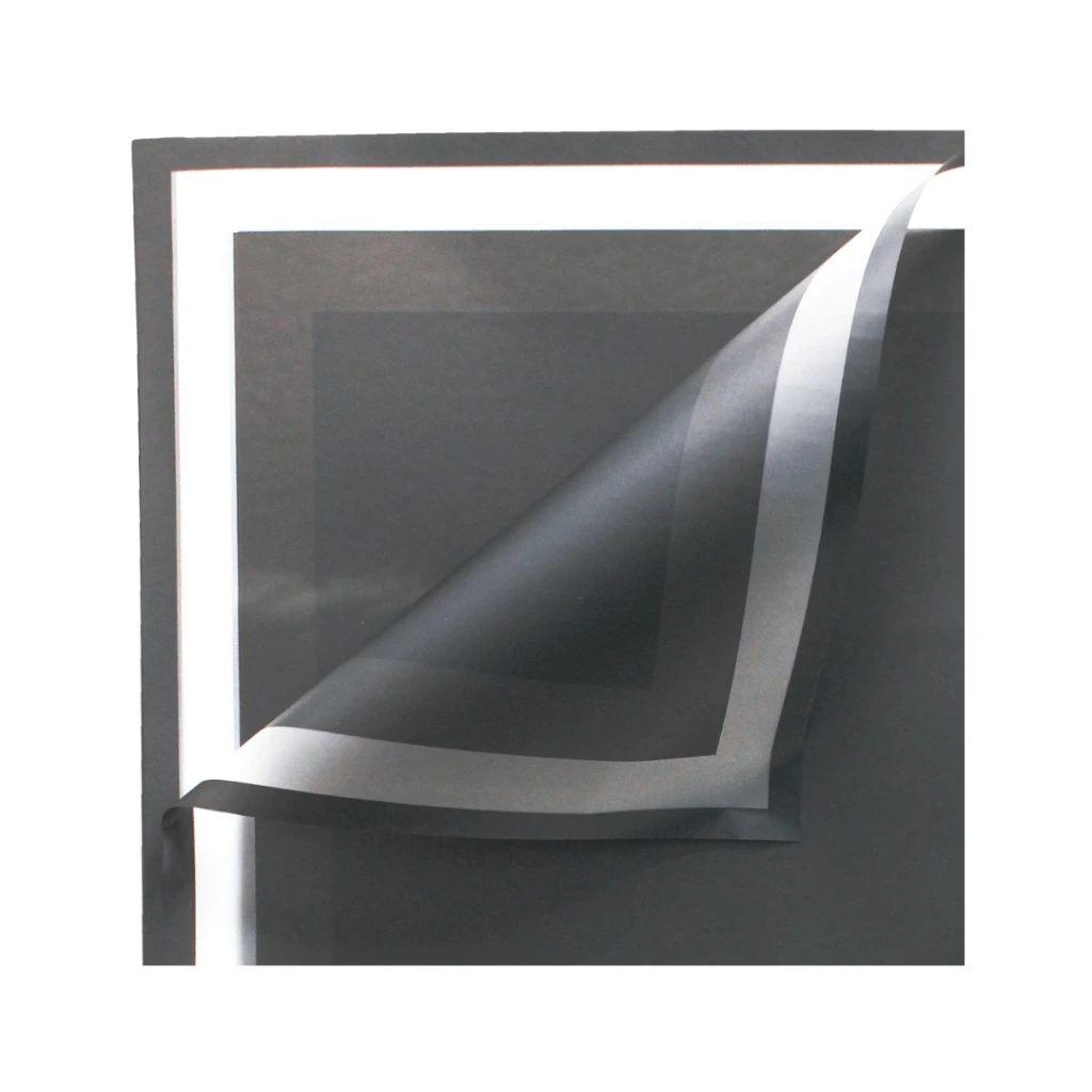 PAPEL COREANO NEGRO CON BORDE TRANSPARENTE 50MIC - 58X58CM